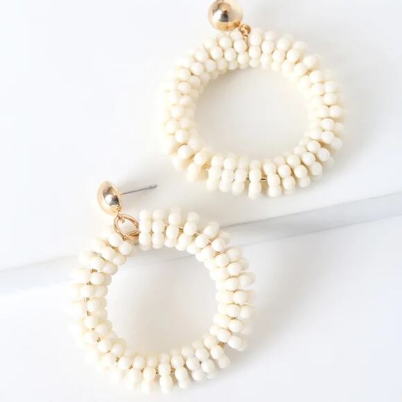 Lulus Jewelry - Lulu’s White Circle Beaded Earrings Chunky Retro Glam Twee